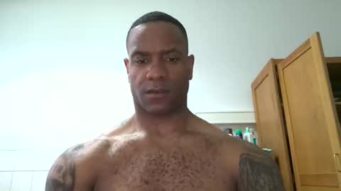 Snapshot of realreyblack chatting on March 28, 2026, 9:31 am Rey online show from March 28, 2026, 9:31 am