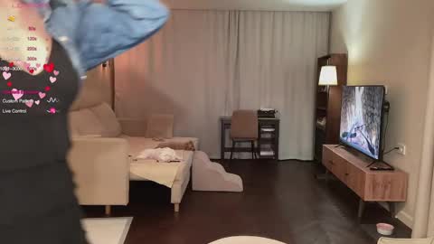 AliceEve online show from February 18, 2025, 8:47 pm