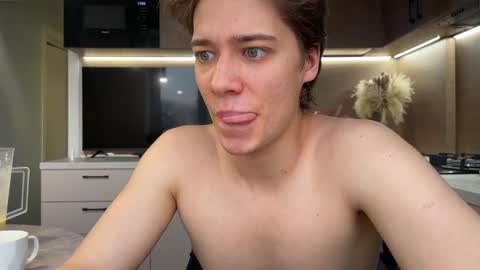 AliceEve online show from February 24, 2025, 2:26 pm