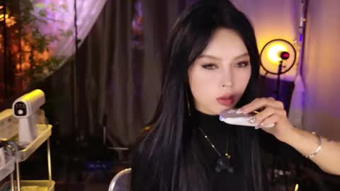 Snapshot of reaowna___ chatting on November 13, 2025, 2:38 pm reaowna___ online show from November 13, 2025, 2:38 pm