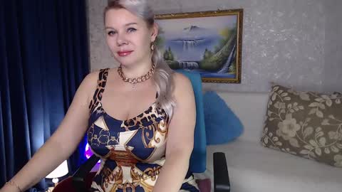 Snapshot of reasonforpassion_ chatting on January 11, 2025, 5:07 pm Im a little sick. Ill be back soon. online show from January 11, 2025, 5:07 pm