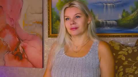 Snapshot of reasonforpassion_ chatting on October 18, 2025, 3:13 pm Im a little sick. Ill be back soon. online show from October 18, 2025, 3:13 pm