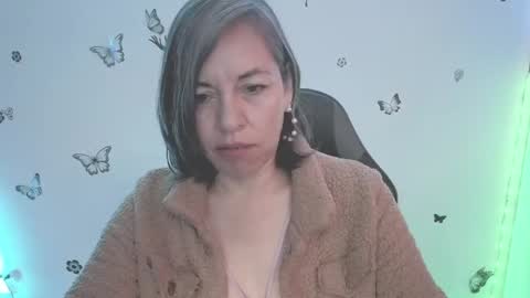 Snapshot of rebbeca09 chatting on June 7, 2026, 12:09 pm Rebbeca online show from June 7, 2026, 12:09 pm