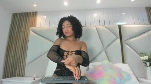 Snapshot of rebeca_brown_ chatting on May 28, 2026, 11:18 am Rebeca online show from May 28, 2026, 11:18 am