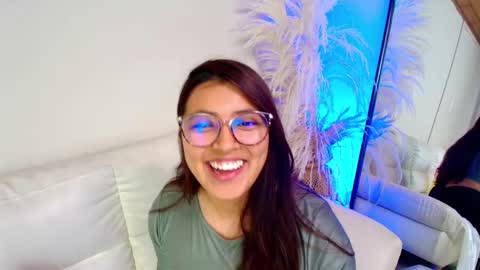 Rebeca Williams online show from February 19, 2025, 6:00 am