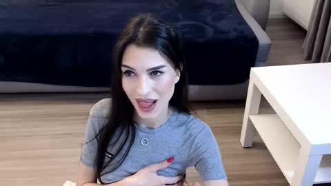 rebecamur online show from March 3, 2026, 8:09 am