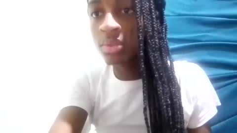 Tu mami Rebecca online show from May 6, 2026, 5:03 am