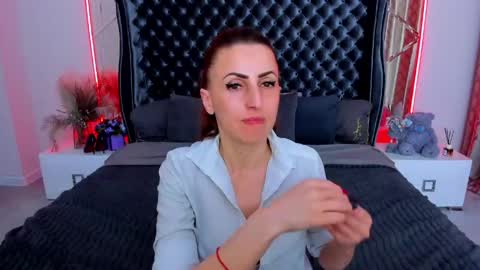 rebecca_diamonds online show from April 23, 2026, 12:29 pm