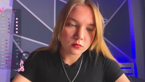 Snapshot of rebeccaeglitis chatting on November 23, 2025, 5:57 pm Rebecca online show from November 23, 2025, 5:57 pm