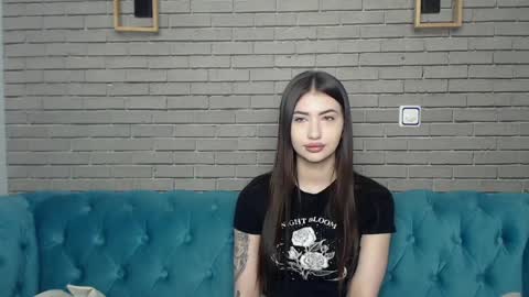 Snapshot of rebeccamosc chatting on April 6, 2026, 5:08 am rebeccamosc online show from April 6, 2026, 5:08 am