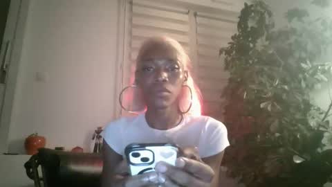 Snapshot of rebeccats1 chatting on May 15, 2026, 2:29 am rebeccats1 online show from May 15, 2026, 2:29 am