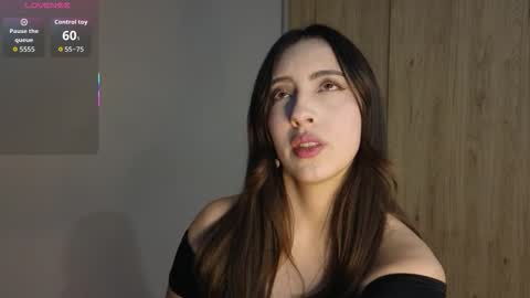 Snapshot of rebeccawhite_meow chatting on November 5, 2025, 8:36 am rebeccawhite_meow online show from November 5, 2025, 8:36 am