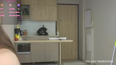 Snapshot of rebeccawhite_meow chatting on December 1, 2025, 1:32 am rebeccawhite_meow online show from December 1, 2025, 1:32 am