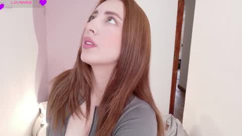 Snapshot of rebeccawhite_meow chatting on August 5, 2026, 7:06 pm rebeccawhite_meow online show from August 5, 2026, 7:06 pm