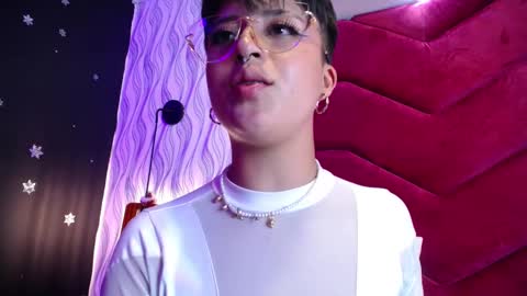 Snapshot of rebeka_baker chatting on January 10, 2025, 2:57 am REBEKA online show from January 10, 2025, 2:57 am