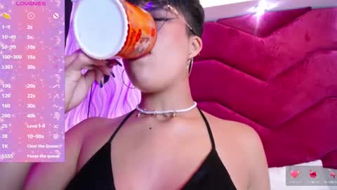 Snapshot of rebeka_baker chatting on January 18, 2025, 12:24 am REBEKA online show from January 18, 2025, 12:24 am