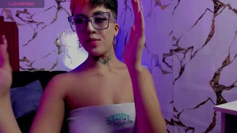 Snapshot of rebeka_baker chatting on September 23, 2025, 2:36 am REBEKA online show from September 23, 2025, 2:36 am