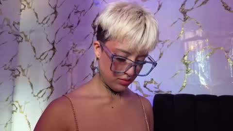 Snapshot of rebeka_baker chatting on March 26, 2026, 2:33 pm REBEKA online show from March 26, 2026, 2:33 pm