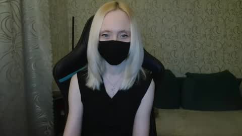 Snapshot of rebesaolset chatting on January 17, 2025, 3:22 pm RebesaOlset online show from January 17, 2025, 3:22 pm