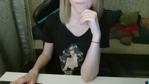 Snapshot of rebesaolset chatting on December 5, 2025, 3:30 pm RebesaOlset online show from December 5, 2025, 3:30 pm