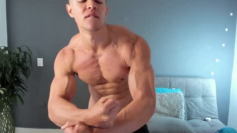 twitter REECET26 instagram RECCETAYLOR online show from February 1, 2025, 3:07 pm