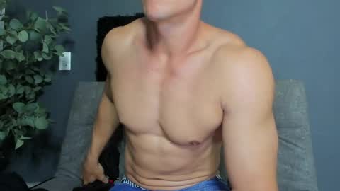 Snapshot of recce_taylor4 chatting on May 29, 2026, 11:25 pm twitter REECET26 instagram RECCETAYLOR online show from May 29, 2026, 11:25 pm