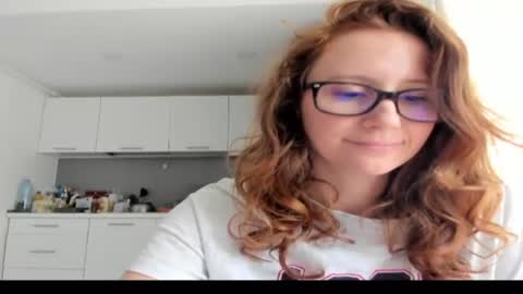 Snapshot of red19910107 chatting on March 28, 2026, 12:05 pm Lolanaturalred online show from March 28, 2026, 12:05 pm