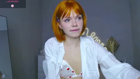 Snapshot of red__candy chatting on February 19, 2025, 12:44 pm red__candy online show from February 19, 2025, 12:44 pm