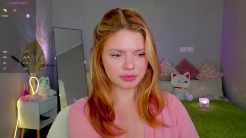 Snapshot of red__candy chatting on October 7, 2025, 1:30 pm red__candy online show from October 7, 2025, 1:30 pm