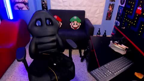 Snapshot of red_deevil chatting on March 4, 2026, 11:00 pm RED Schedule 1500 - 2100 gtm-5 online show from March 4, 2026, 11:00 pm