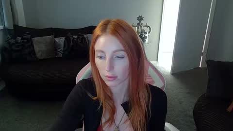 Snapshot of red_firesquirt chatting on September 25, 2025, 2:21 pm Red - online show from September 25, 2025, 2:21 pm