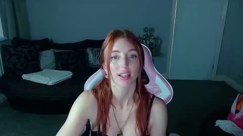 Snapshot of red_firesquirt chatting on November 12, 2025, 3:12 pm Red - online show from November 12, 2025, 3:12 pm