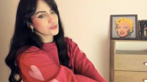 red_flower203 online show from April 22, 2026, 10:00 pm