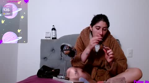 Snapshot of red_moonn chatting on January 10, 2025, 10:39 am IG OF red moonn online show from January 10, 2025, 10:39 am