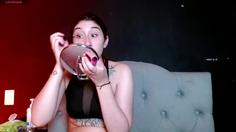 Snapshot of red_moonn chatting on May 28, 2026, 7:49 am IG OF red moonn online show from May 28, 2026, 7:49 am