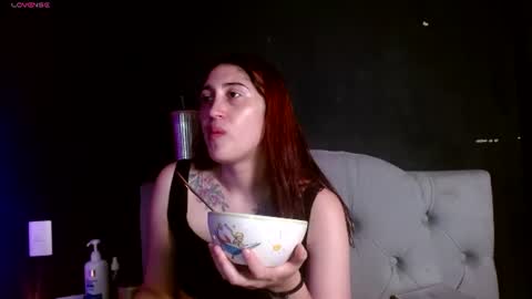 Snapshot of red_moonn chatting on July 1, 2026, 2:35 am IG OF red moonn online show from July 1, 2026, 2:35 am