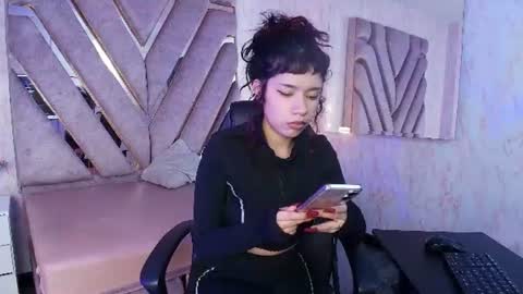 red_pandaa online show from June 10, 2026, 3:18 am