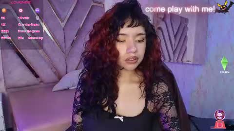red_pandaa online show from June 16, 2026, 3:53 am