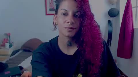 Instagram Valerie yourdream online show from February 7, 2025, 5:07 pm