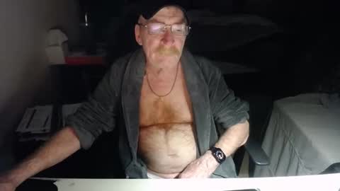 Red online show from June 8, 2026, 6:03 am