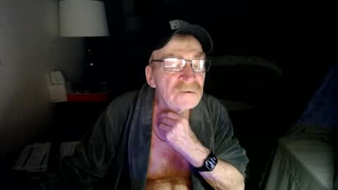 Red online show from June 14, 2026, 7:43 am