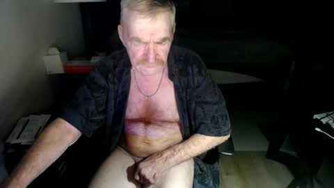 Red online show from June 24, 2026, 4:11 am