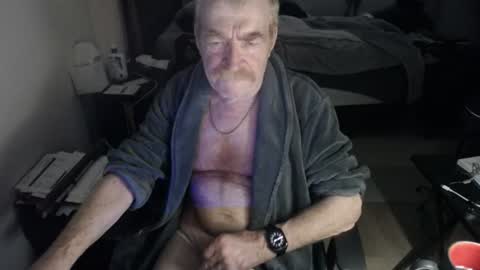 Red online show from July 13, 2026, 6:44 pm