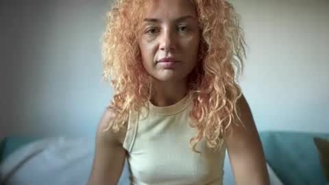 reddgirll online show from September 15, 2025, 7:30 am