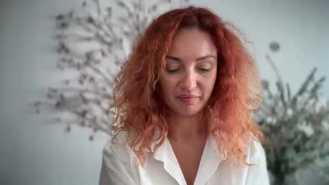 reddgirll online show from September 17, 2025, 8:49 am