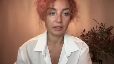 reddgirll online show from October 18, 2025, 6:19 pm