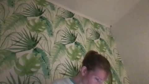 Snapshot of redfoxofficial chatting on November 30, 2025, 6:50 am Redfox online show from November 30, 2025, 6:50 am