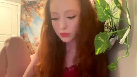 RedGingerSnapz online show from November 26, 2025, 3:29 am