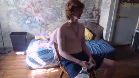 RedHead6Inch online show from September 18, 2025, 2:52 pm