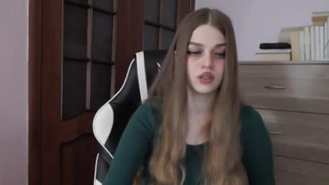 Lily online show from January 17, 2026, 1:43 am